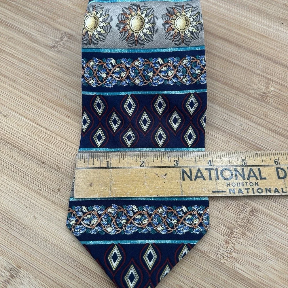 The Metropolitan Museum of Art Silk Tie‎ Multicolor Abstract Sun multicolor